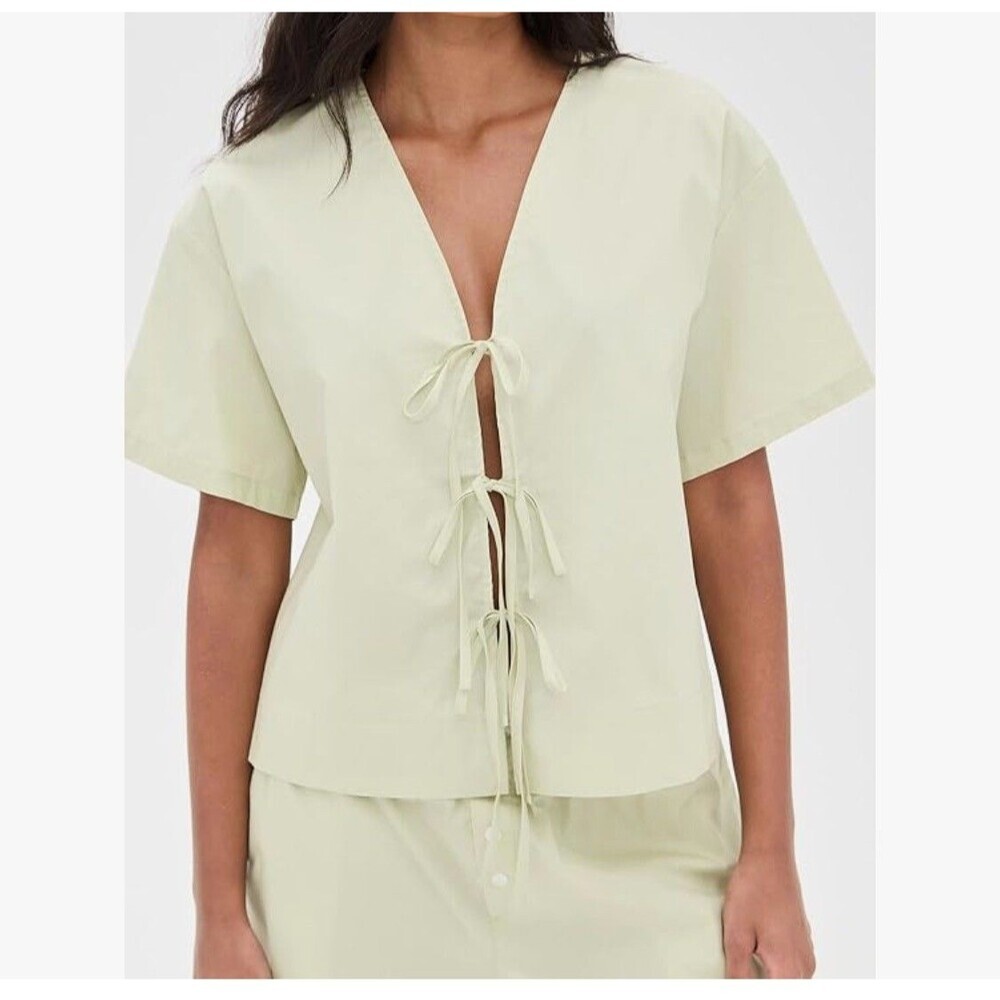 NWT WAYF Tabitha Top Women 8 Green Tie Front V-Neck